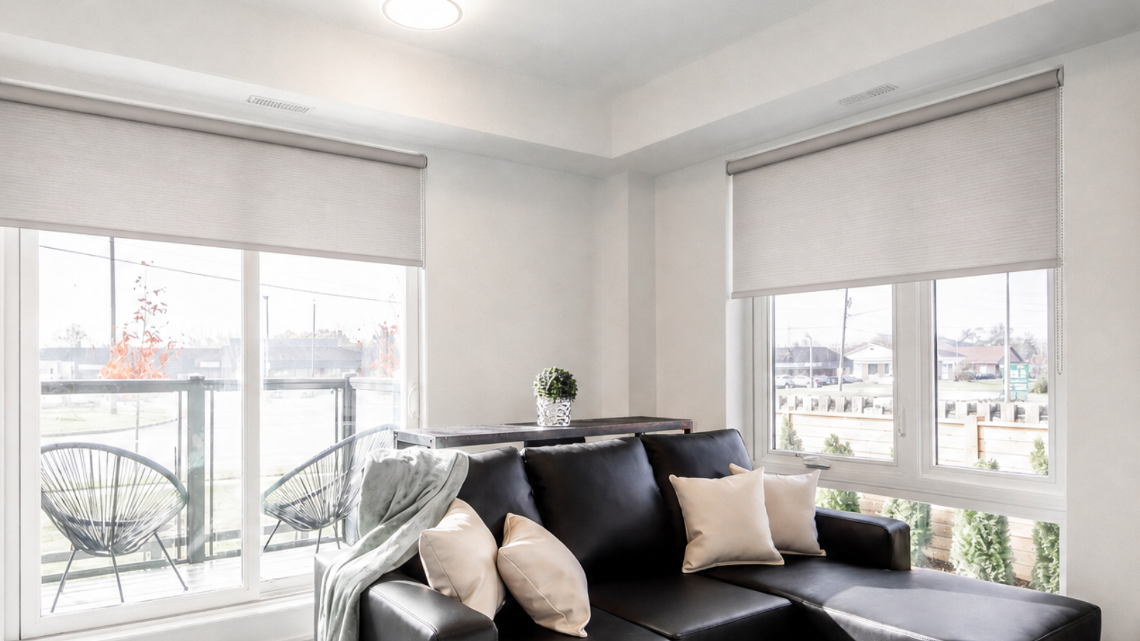 Rollershades image